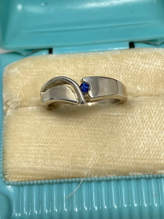 Vintage Estate Sterling and Sapphire Ring.