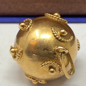 Antique Vintage Estate 18kt Gold Sputnik Orb Charm Pendant.