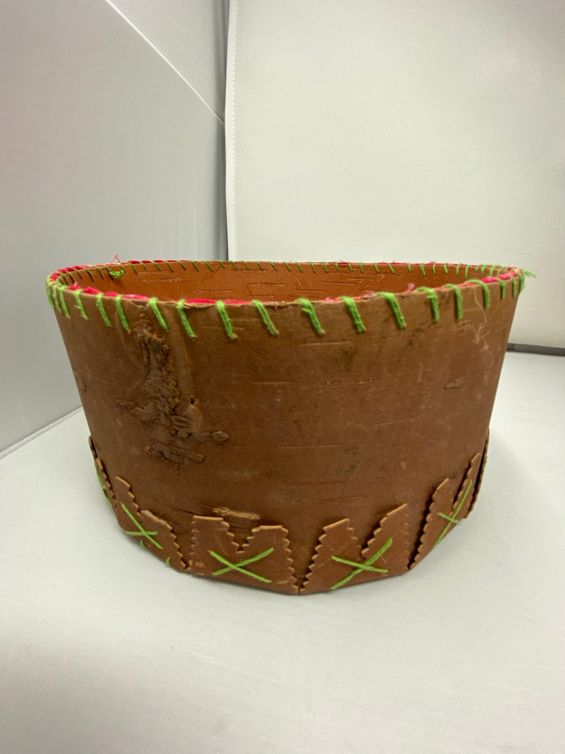 Vintage Hand made Bark Round Basket with Handled Lid.