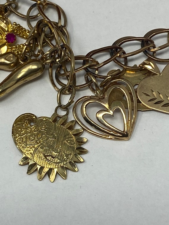 Vintage Estate Gold Charm Bracelet with Sixteen V… - image 8