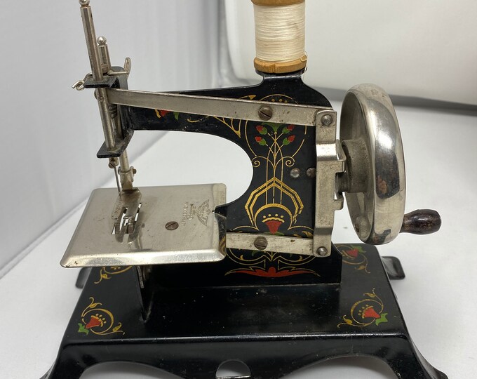 Vintage Working German Childs Sewing Machine. Etsy