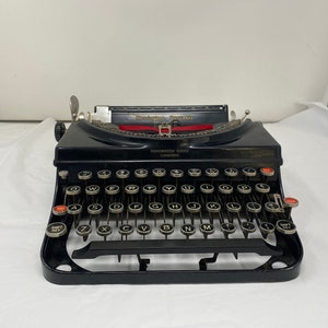 Vintage Remington Rand Remington Portable Model 5 Glossy Black Typewriter