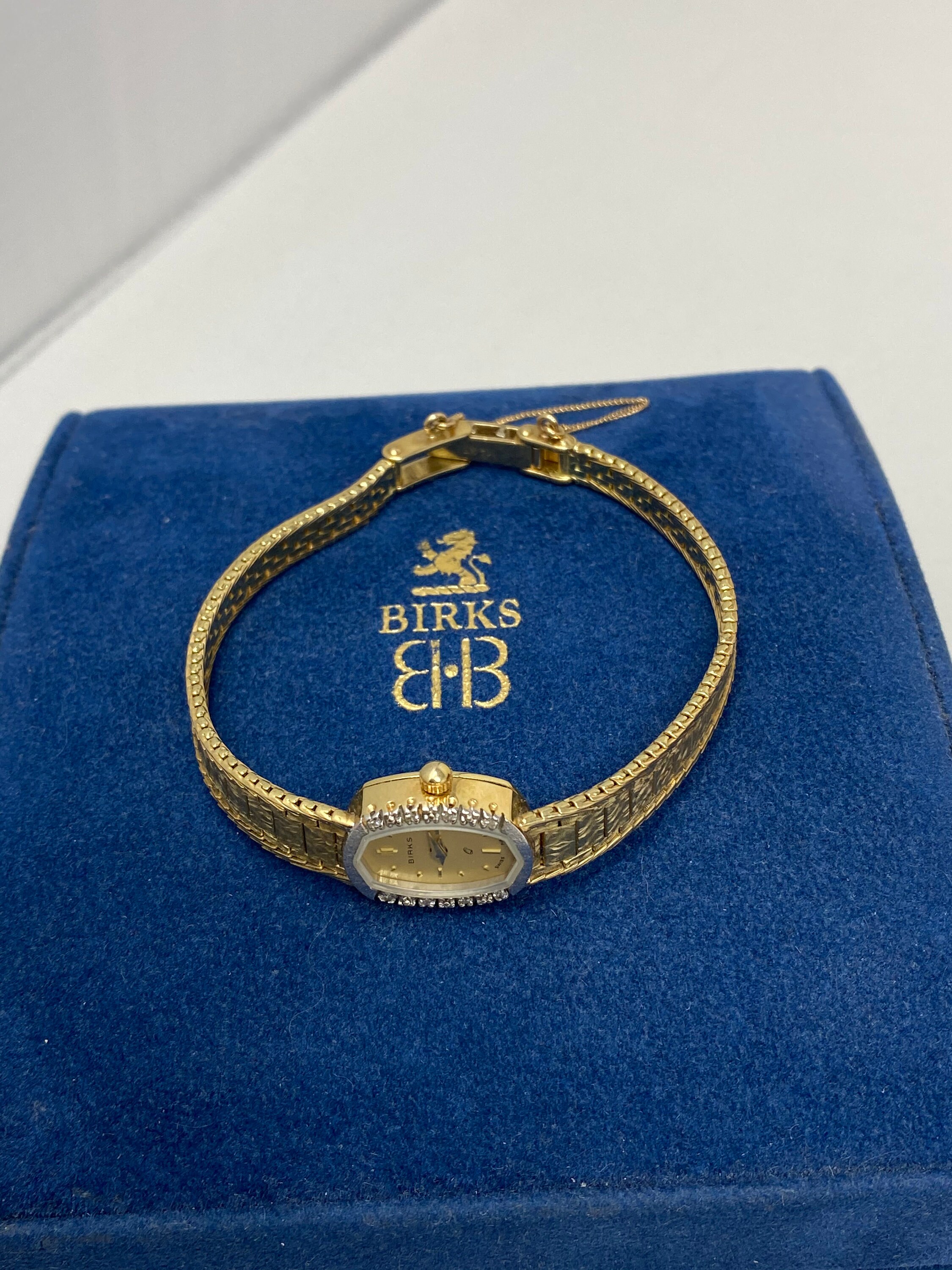 ヴィンテージ ボックス入り、実用的 Birks 14K ゴールドと