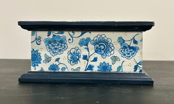 Blue and White Upcycled Vintage Jewelry Box, pain… - image 2