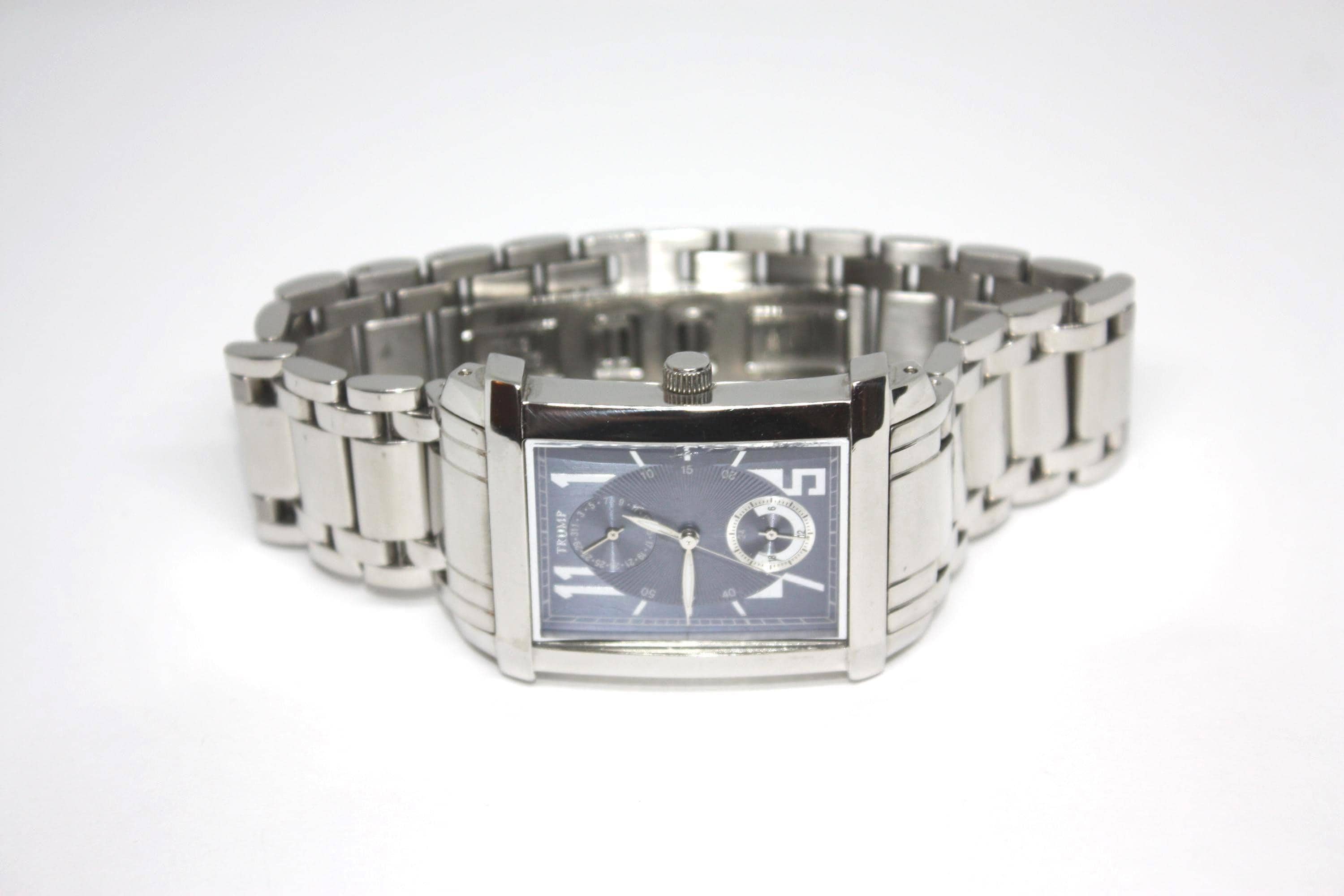 Rare TRUMP 2005 Pristine Signature Collection Watch S/steel Men's