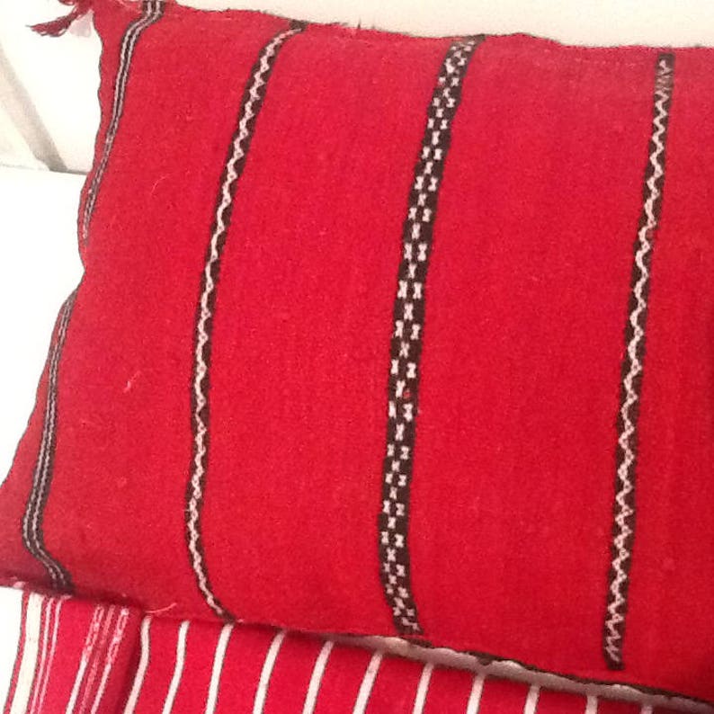 Authentic double-sided hand-made cushion cover in wool and sequins Atlas medium unique piece in good condition