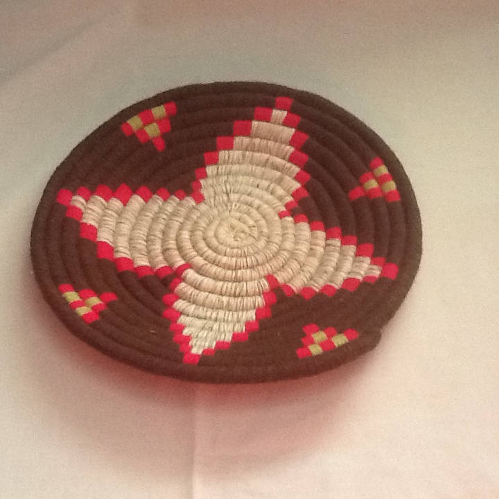 Plateau Berbère en Raphia Design Vîntage