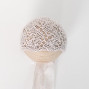Maglia bambino cofano, neonato fotografia Bonnet, maglia fotografia prop, cofano del bambino naturale, tinto a mano, foto prop, nastro cravatte