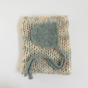 Cream and Green knit Layer, Bump Blanket, Knit Blanket Wrap, Baby Bonnet, Knit wrap, Newborn Photography Set
