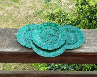 Authentic 1950 Wedgwood Green Majolica Leaf Plates, Green Vine