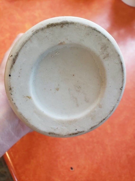 Asian celadon porcelain cylinder vase - image 5