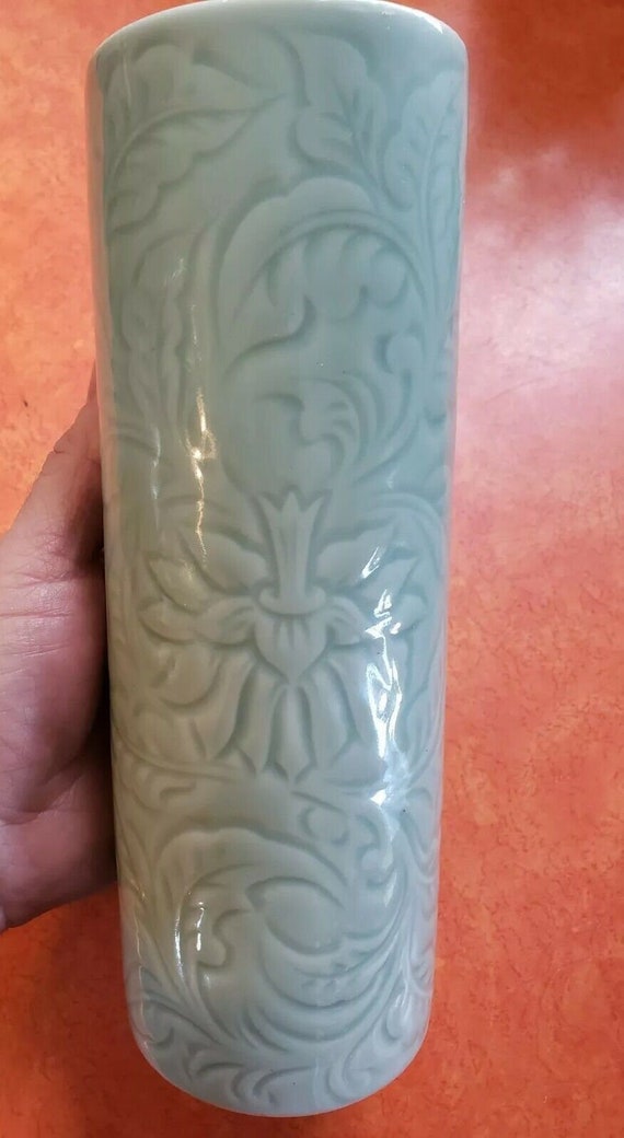 Asian celadon porcelain cylinder vase Gem