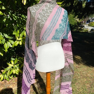 Rectangular Shawl knit on the Bias