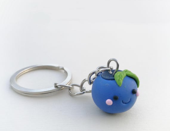 かわいいブルーベリーキーホルダー:手作りポリマークレイベリー かわいいブルーベリーキーホルダー:手作りポリマークレイベリー