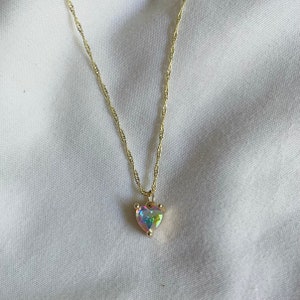Collar de Corazón de Cristal. Collar de Corazón Iridiscente. Encanto del corazón. Collar de corazón de oro. Collar de corazón.