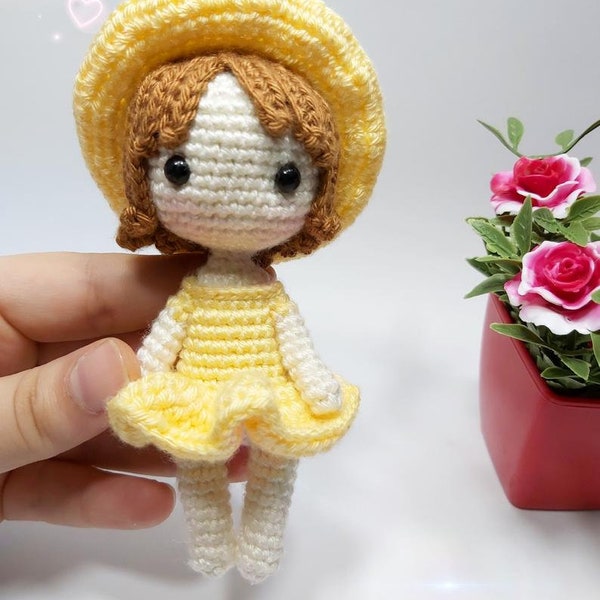 Petit modèle de poupée au crochet, modèle de mini poupée, poupée Amigurumi bricolage, fille d'été Chibi