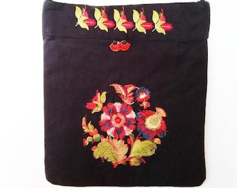 Sac Tote-bag pour femme sac brodé,originale broderie florale ethnique, couleur noire, rabat brodé, poche arrière brodée.