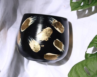 Round Planter Pot | Ceramic Pot | Design: Comet