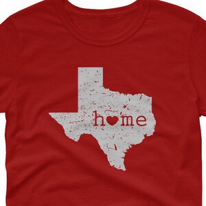 Cute Texas Home T-Shirt Heart Distressed TX State Carte (fr) Texas Girl Design Short Sleeve T Shirt Top J'aime Texan Strong Women (fr) Né au Texas