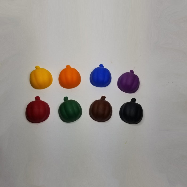 Pumpkin Shaped Crayons-Autumn Fall Crayons-Halloween Party Favours Favors-Kids Children Birthday Party Favours Favors-Stocking Stuffers