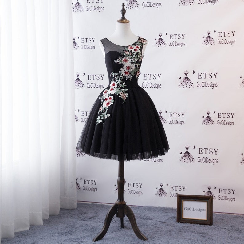 Black Short Prom Dresses with Straps 2018