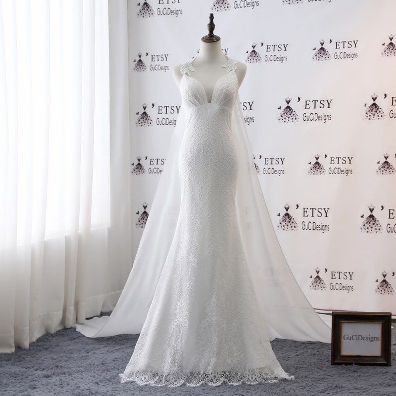Quality Made Lace Wedding Dress Hater Straps Bridal Gown With Chiffon Shoulder Cape Vintage Beach Wedding Dresses White Mermaid Trumpet Gown