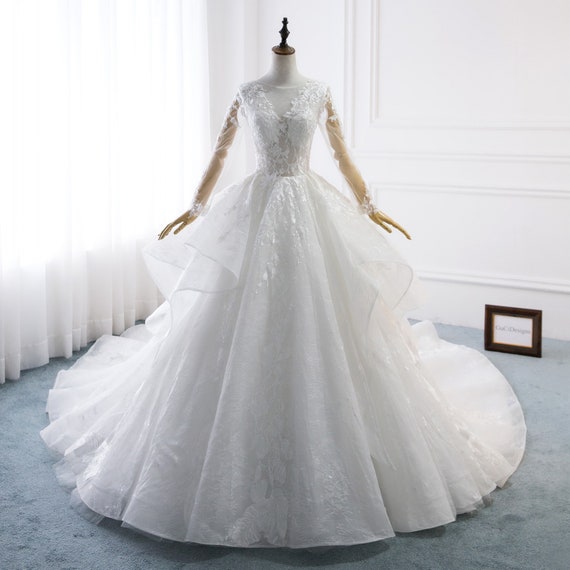 no white wedding dresses