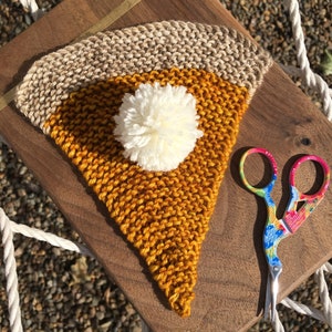 Pumpkin Pie Garland PDF Knitting Pattern