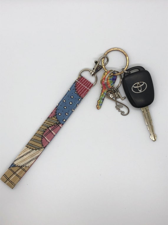 louis vuitton wristlet strap keychain