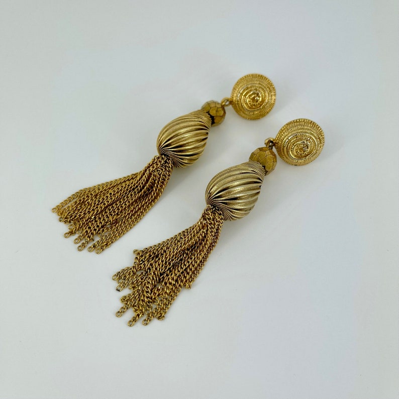 vintage . 1980s MONET TASSEL CHAIN earrings . long gold earrings . blingy swingy swanky posh . material girl . rock star . new wave glam image 5