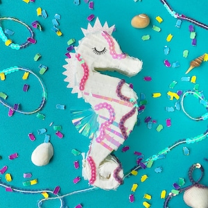 Seahorse mini piñata, party favor, mermaid party, birthday party decoration, table decoration, mermaid birthday party