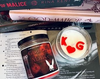 Dios de la Malicia / Rina Kent / Legado de los Dioses / Killian Carson / Glyndon King / Romance Oscuro / Vela Inspirada en Libros