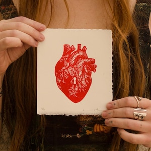 Corazón. Linograbado estampado a mano. Edición limitada de 50 ejemplares. Hand printed linocut. Limited edition of 50 prints