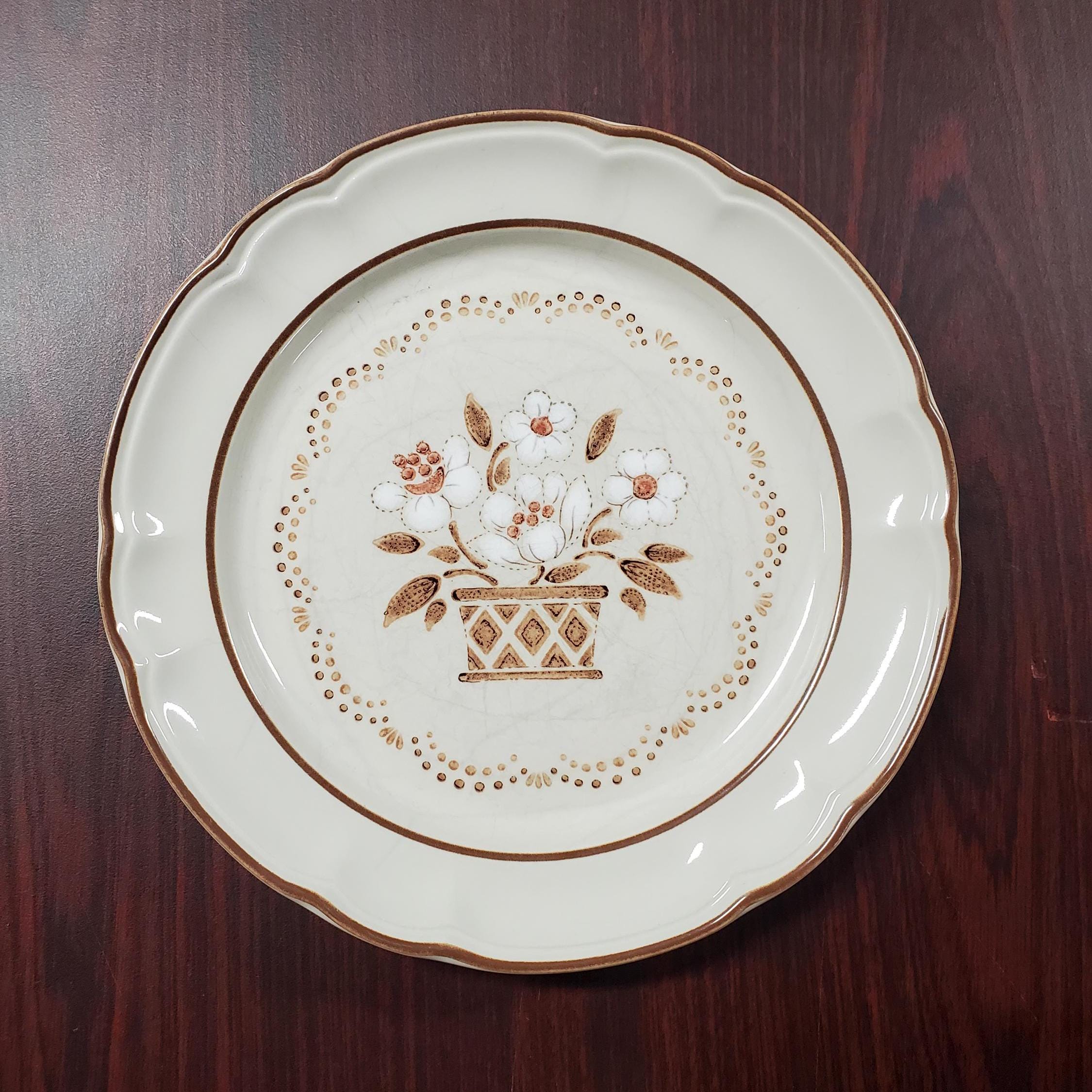 VINTAGE Cumberland Stoneware Mayblossom Salad Plate