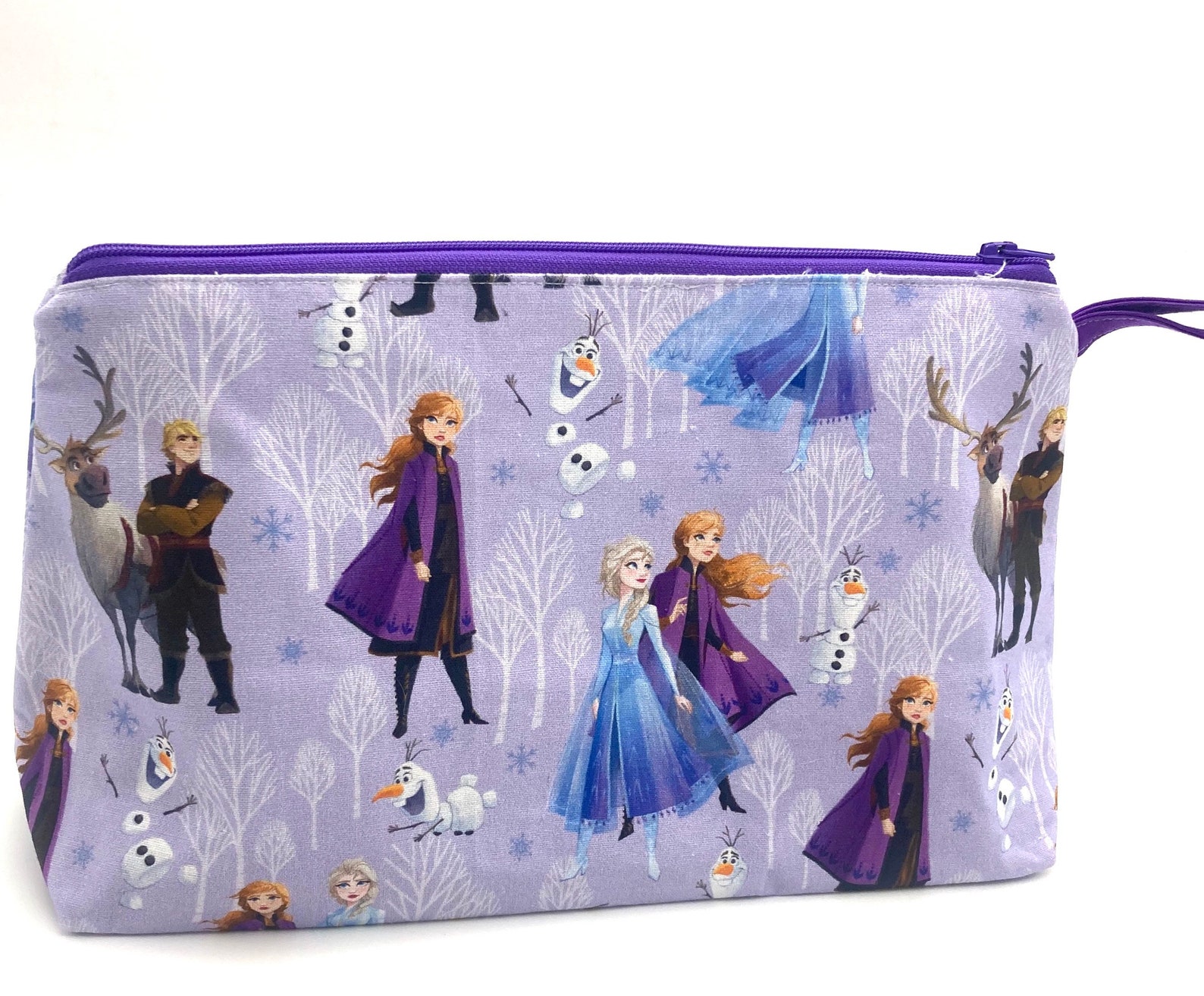 Frozen themed zipper pouches and accessories. Perfect for back Etsy