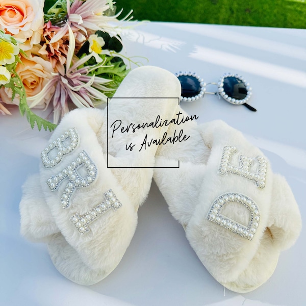 BRIDE Fluffy Slippers, Bridesmaid Gift, Bridal Shower Gift, Mrs To Be, Wedding Favours, Handmade Pearls Hens Gift