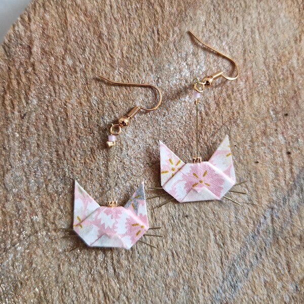 Boucles d'oreilles chats origami, rose blanc et or