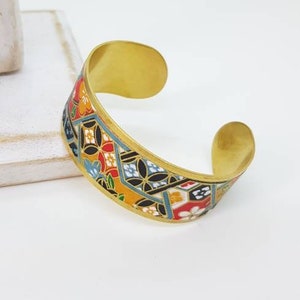 Cuff bangle bracelet, brass, Japanese paper, origami crane, red and gold, adjustable bracelet, origami