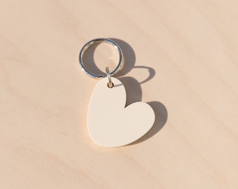 Bio-based and biodegradable heart-shaped key ring