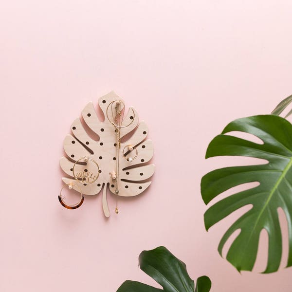 Monstera leaf pegboard