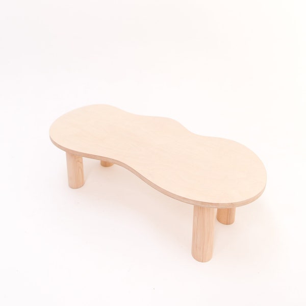 Grande table basse en bois forme organique et jolies courbes