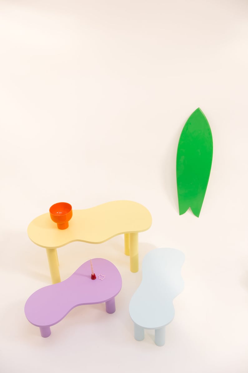 Drewniany stolik kawowy z możliwością dostosowania w kolorze, z okrągłością i pulchnymi nóżkamiBEAR zdjęcie 7
