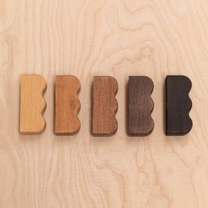 Wavy beech wood furniture knob image 6