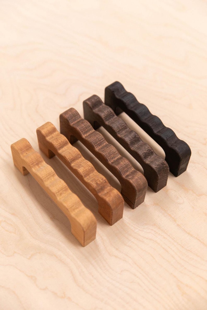 Mango ondulado de madera de haya imagen 1