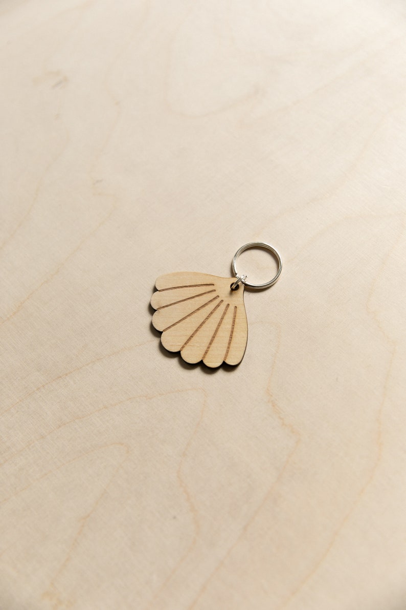 Wooden shell key ring image 2