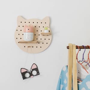 Medium Cat pegboard