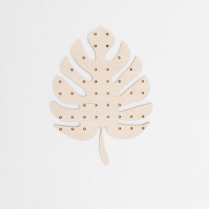 Monstera leaf pegboard image 5