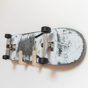 Minimal wood Skateboard rack image 3