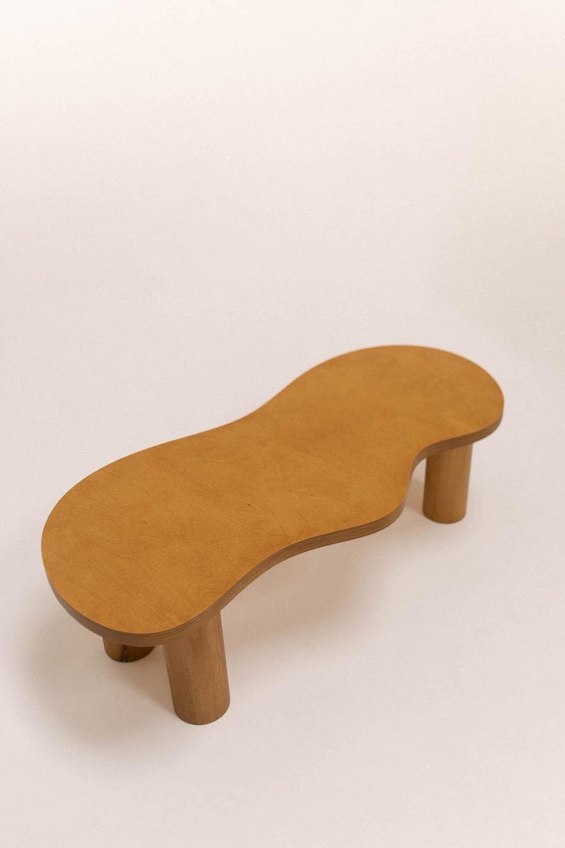 Wooden coffee table with organic shape and pretty curves HARICOT image 6