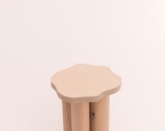 Table d'appoint ou tabouret Nenuphar forme organique